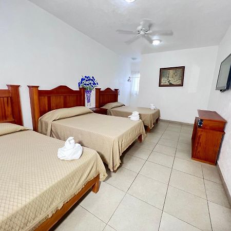 Hotel Quinta De La Rosa Cuautla  Exteriör bild
