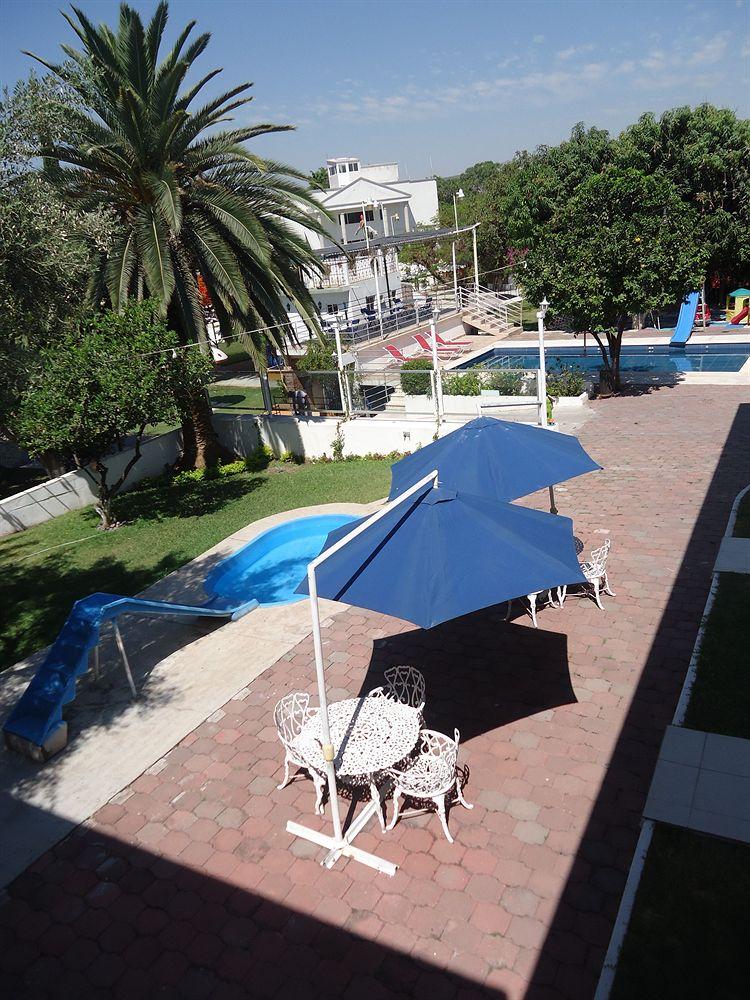 Hotel Quinta De La Rosa Cuautla  Exteriör bild