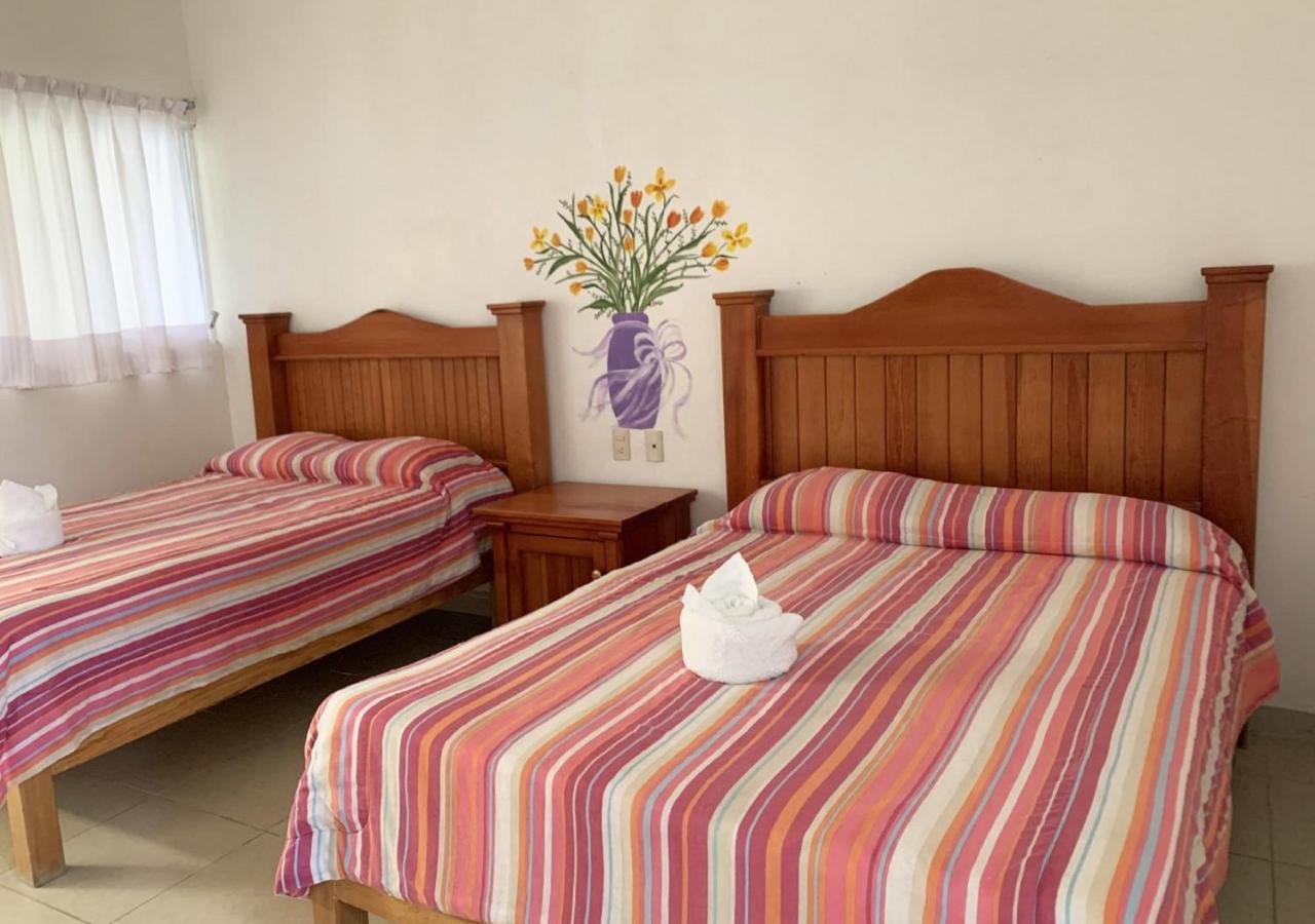 Hotel Quinta De La Rosa Cuautla  Exteriör bild
