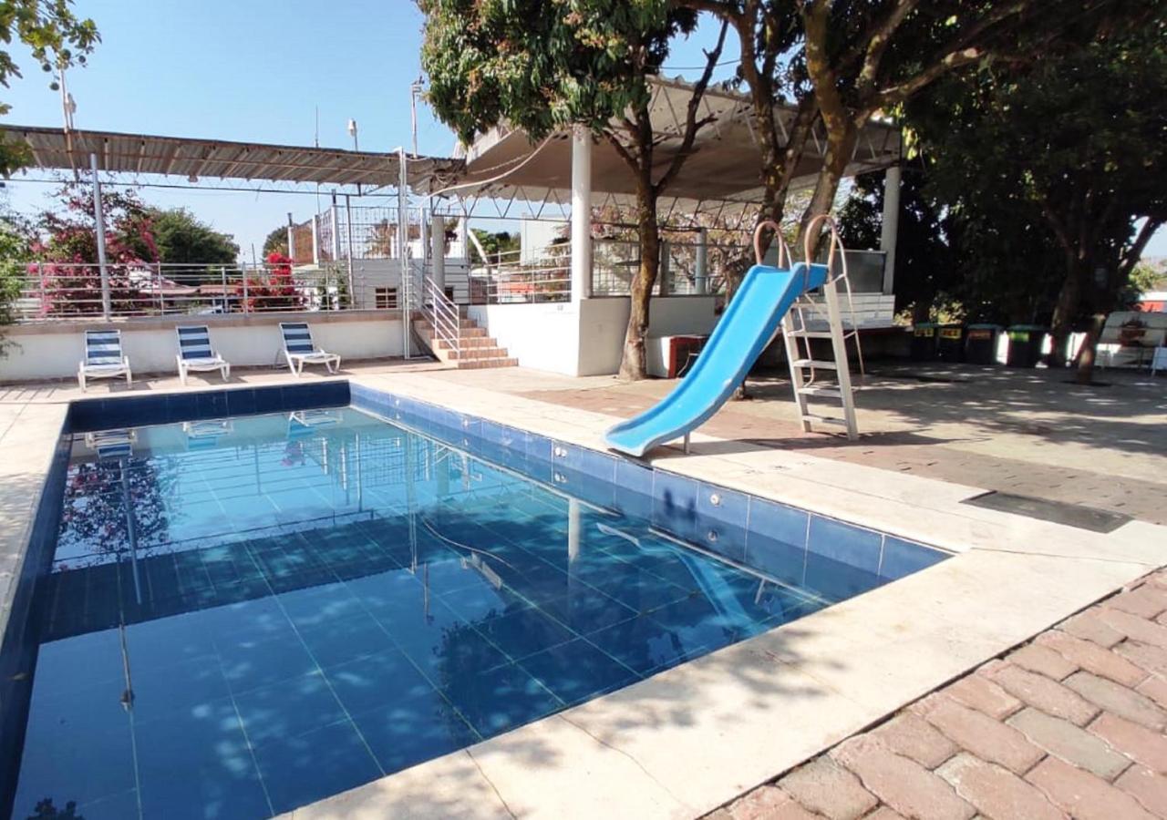Hotel Quinta De La Rosa Cuautla  Exteriör bild