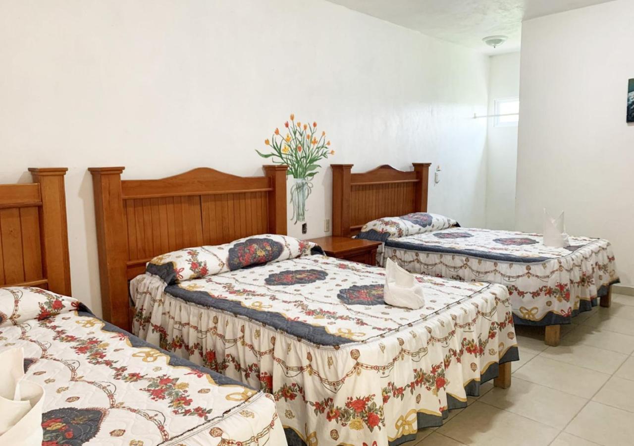 Hotel Quinta De La Rosa Cuautla  Exteriör bild