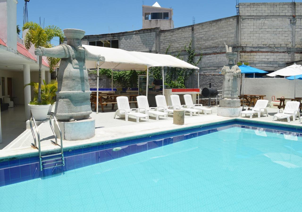 Hotel Quinta De La Rosa Cuautla  Exteriör bild