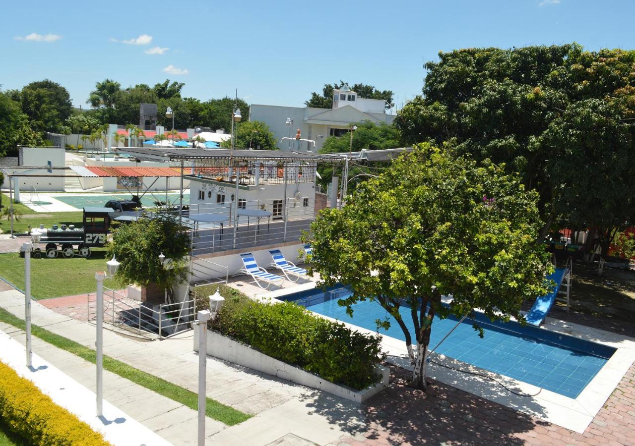 Hotel Quinta De La Rosa Cuautla  Exteriör bild