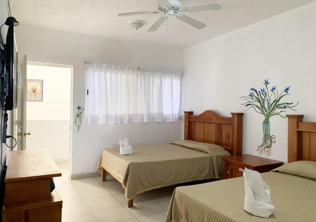 Hotel Quinta De La Rosa Cuautla  Exteriör bild