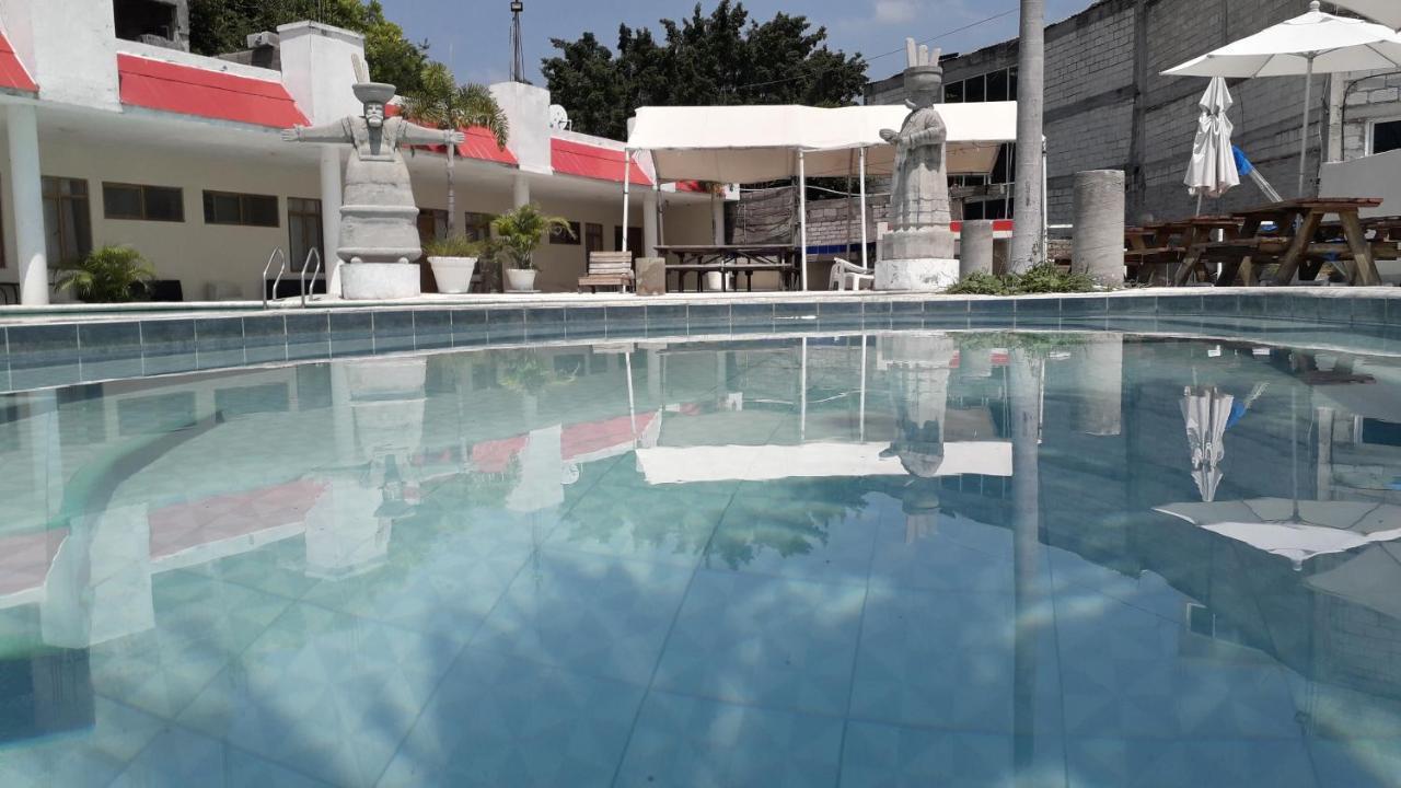 Hotel Quinta De La Rosa Cuautla  Exteriör bild