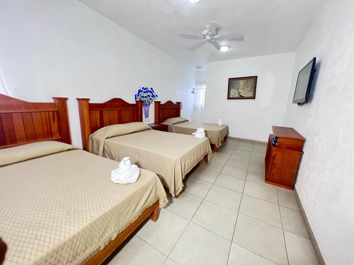 Hotel Quinta De La Rosa Cuautla  Exteriör bild