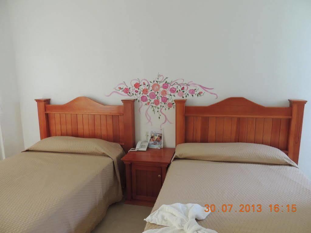 Hotel Quinta De La Rosa Cuautla  Exteriör bild