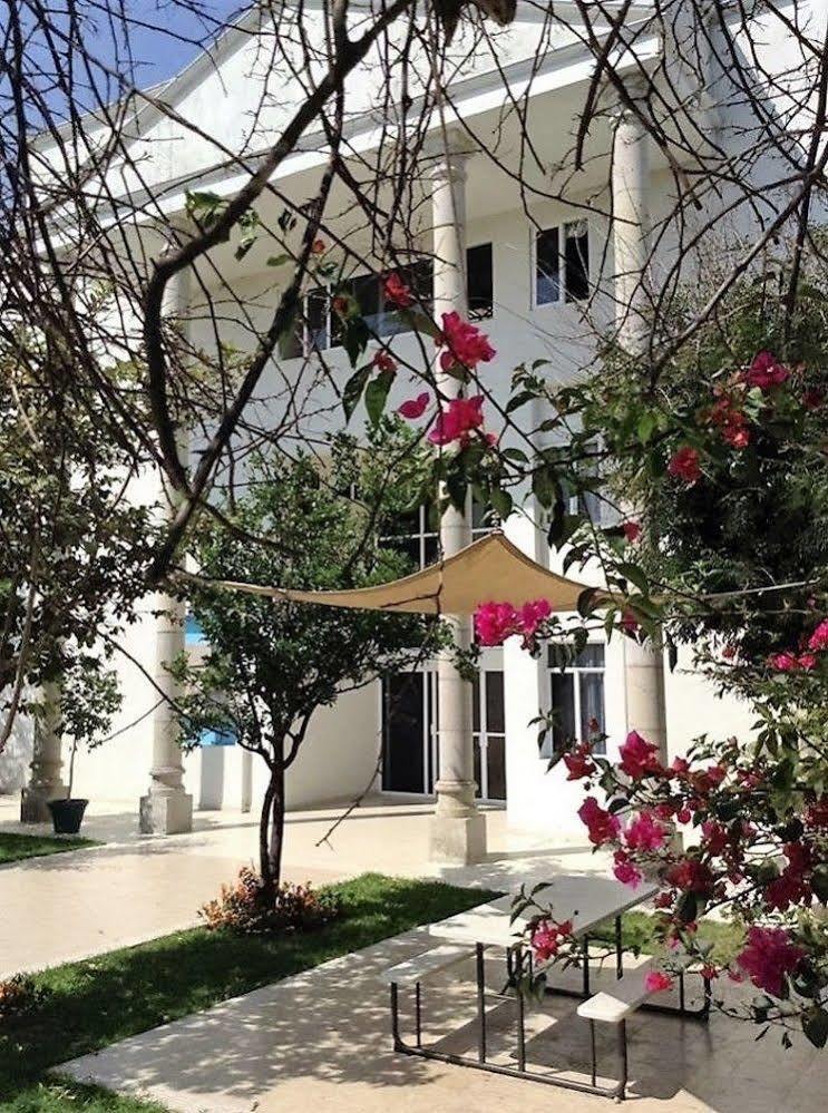 Hotel Quinta De La Rosa Cuautla  Exteriör bild